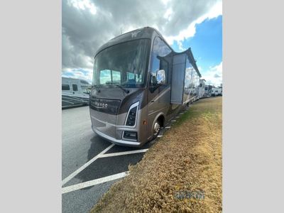 2024 Winnebago Sunstar - Photo 3