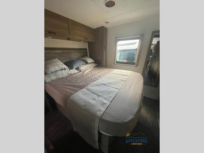 2024 Winnebago Sunstar - Photo 11