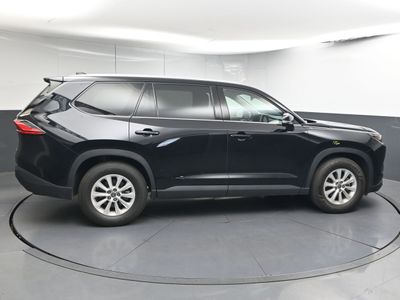 2026 2024 Toyota Grand Highlander XLE SUV — side profile view