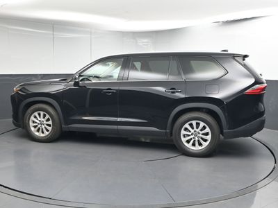 2026 2024 Toyota Grand Highlander XLE SUV — photo 7 view