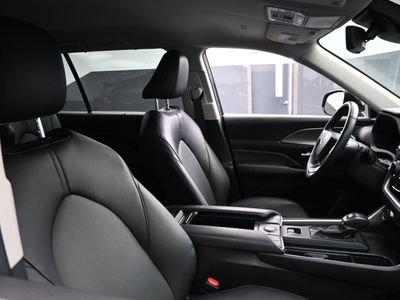 2026 2024 Toyota Grand Highlander XLE SUV — photo 21 view