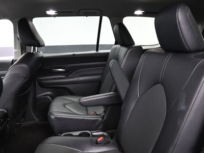 2026 2024 Toyota Grand Highlander XLE SUV — photo 17 view