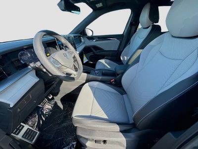 2026 Volkswagen Tiguan — photo 17 view