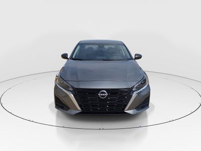 2025 Nissan Altima - Photo 2