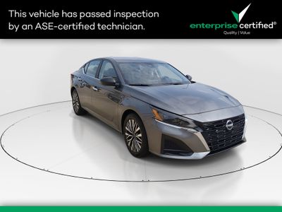 2025 Nissan Altima - Photo 1