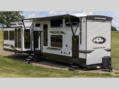 2026 Forest River Cherokee Timberwolf Black Label - Photo 1