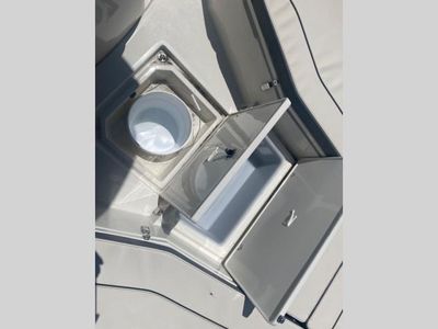 2023 Stingray CC 236 - Photo 9