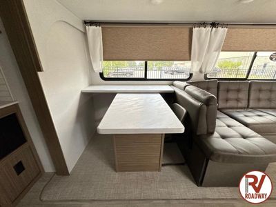 2025 Wildwood 32BHDSX - Photo 24