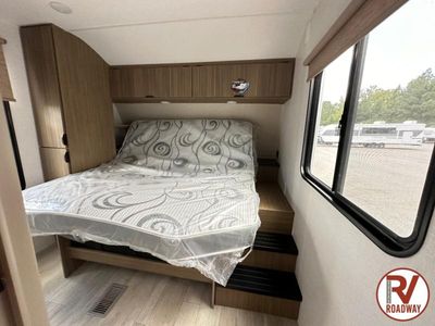 2025 Wildwood 32BHDSX - Photo 34