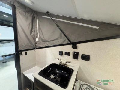 2021 Coachmen RV Clipper Camping Trailers — photo 28 view