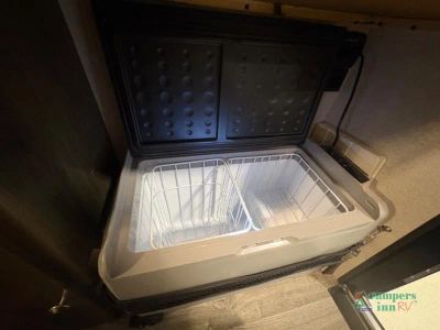 2021 Coachmen RV Clipper Camping Trailers — photo 25 view