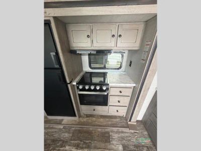 2020 Keystone RV Outback Ultra Lite — photo 15 view