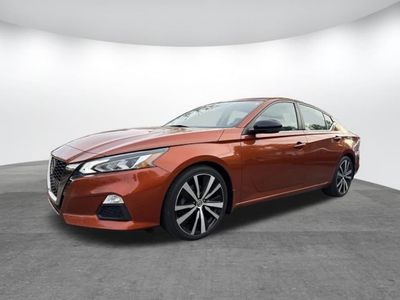 2020 Nissan Altima — side profile view