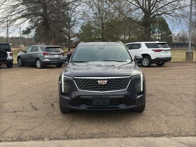 2025 Cadillac XT4 - Photo 2