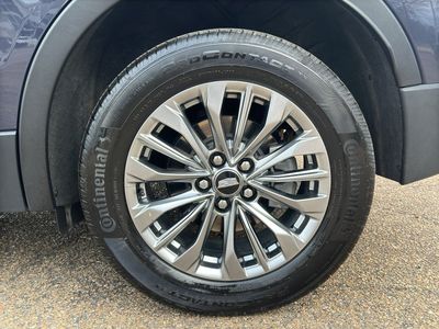 2025 Cadillac XT4 - Photo 11