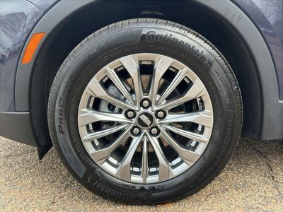 2025 Cadillac XT4 - Photo 12
