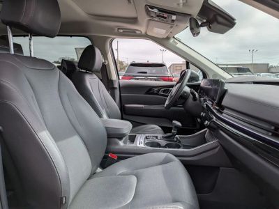 2025 Kia Carnival - Photo 25