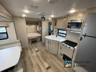 2026 Coachmen RV Catalina Summit Series 8 - Photo 6