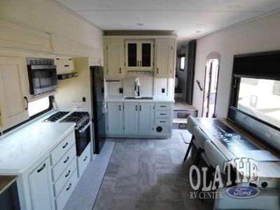 2026 Coachmen RV Chaparral Lite - Photo 13