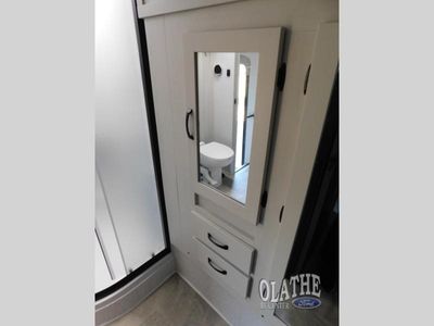 2026 Coachmen RV Chaparral Lite - Photo 31