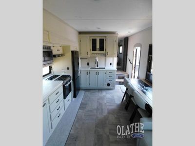 2026 Coachmen RV Chaparral Lite - Photo 14