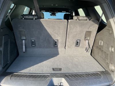 2025 Chevrolet Tahoe - Photo 17