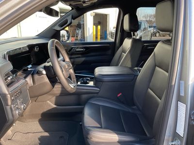 2025 Chevrolet Tahoe - Photo 9