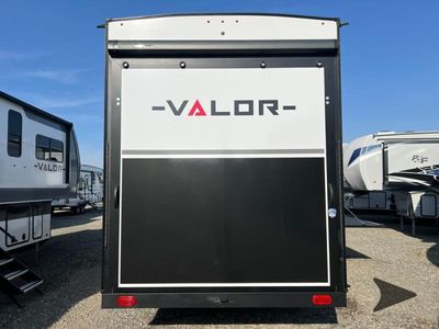 2025 Alliance RV Valor - Photo 7