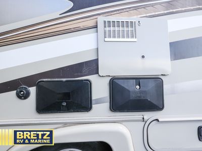 2014 Coachmen RV Prism - Photo 9