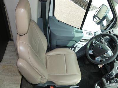 2017 Thor Motor Coach Gemini AWD - Photo 8