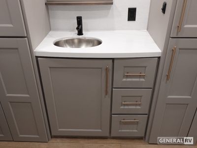 2026 Alliance RV Benchmark - Photo 11
