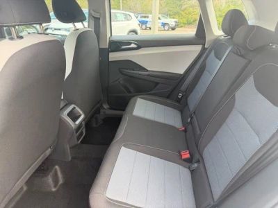2026 Volkswagen Taos — photo 7 view