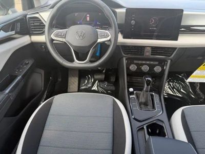 2026 Volkswagen Taos — photo 8 view