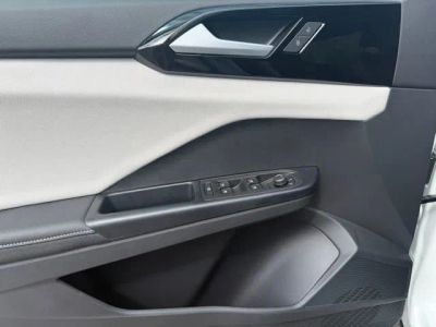 2026 Volkswagen Taos — photo 12 view