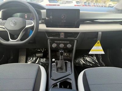 2026 Volkswagen Taos — photo 9 view
