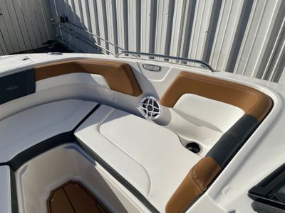 2026 Chaparral 23 SSI - Photo 4