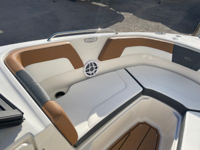 2026 Chaparral 23 SSI - Photo 5