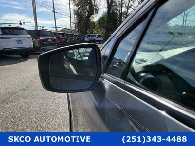 2022 Nissan Versa - Photo 16