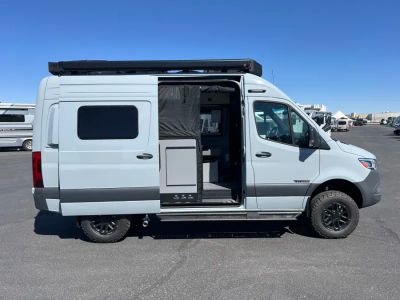 2027 Winnebago REVEL — photo 18 view