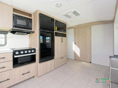 2025 Grand Design Imagine - Photo 20