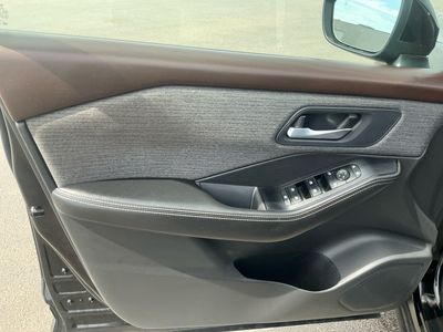 2021 Nissan Rogue — photo 15 view