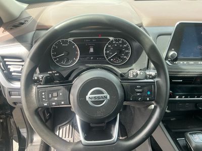 2021 Nissan Rogue — photo 13 view