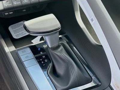 2026 Hyundai ELANTRA — photo 13 view