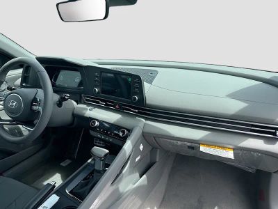 2026 Hyundai ELANTRA — photo 21 view