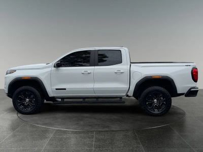 2023 GMC Canyon — detail view