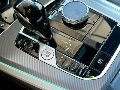 2023 BMW X5 — photo 17 view