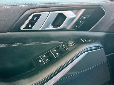 2023 BMW X5 — photo 18 view