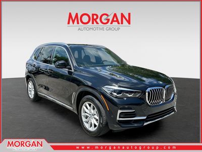 2023 BMW X5 sDrive40i in Black — front three-quarter view