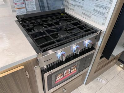 2026 Coachmen RV Freelander - Photo 25