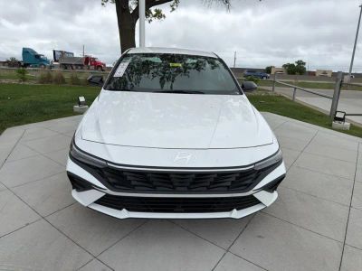 2026 Hyundai Elantra Hybrid - Photo 8